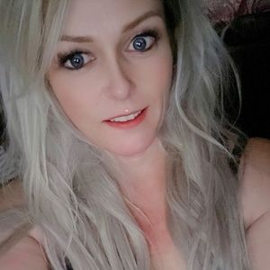 Meet your Posher, Holly jo